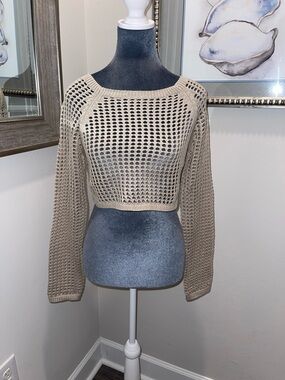 Open-Knit Scoop Neck Cropped Sweater - Beige